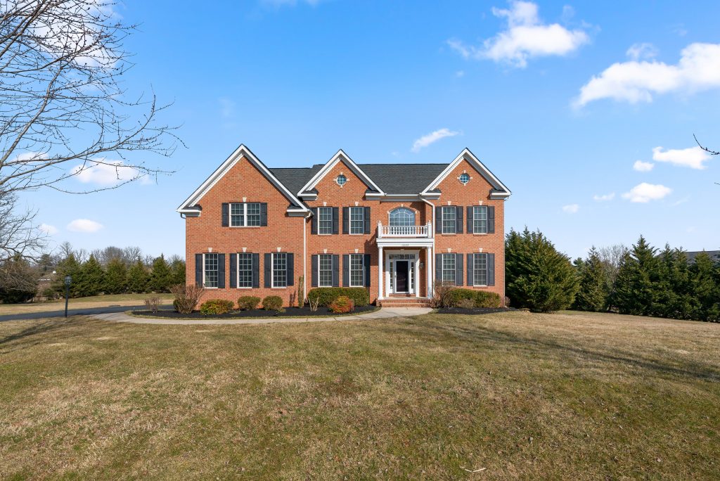 13022 Deanmar Dr Highland, MD 20777 Pakulla Professionals